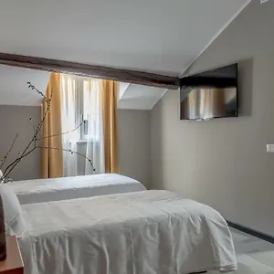 Casa Mia 2*, Milano Italia